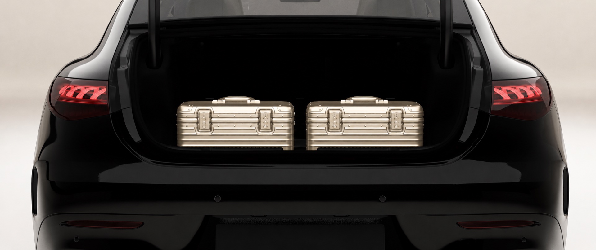 Luggage compartment of an AmstelCab Mercedes-Benz EQE with bags loaded