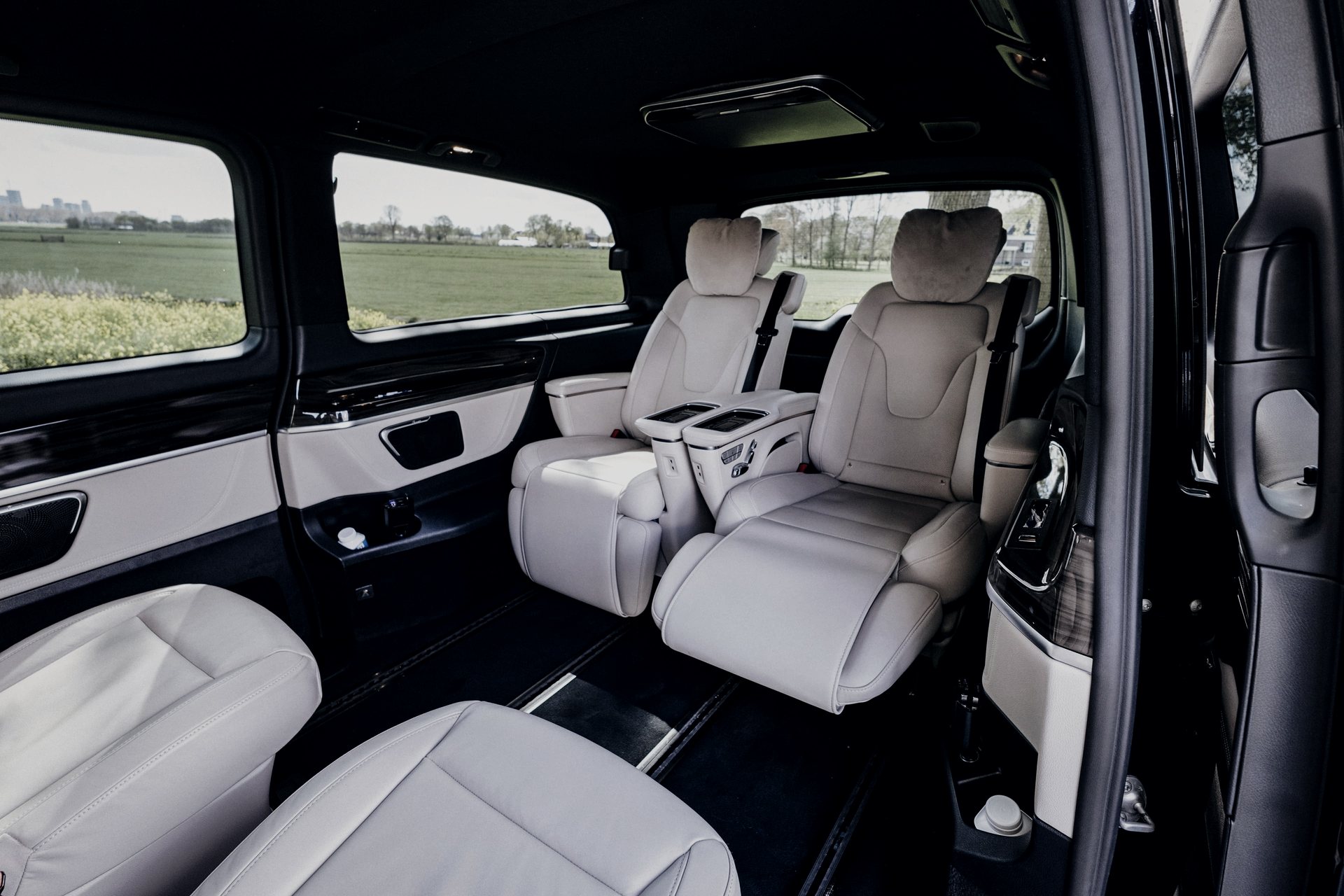Captain chairs in an AmstelCab Mercedes-Benz V-Class, Van Class